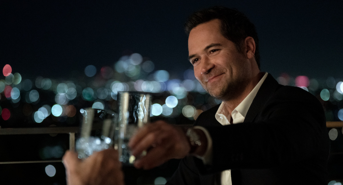 Manuel Garcia-Rulfo as Mickey Haller in 'The Lincoln Lawyer.'
