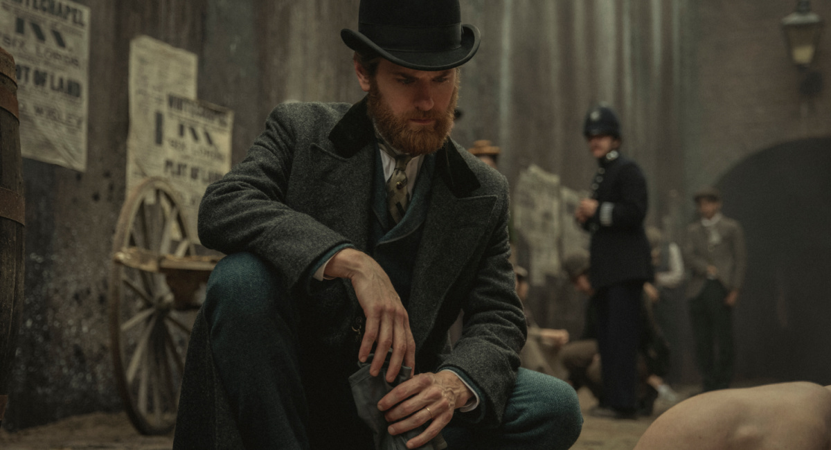 Kyle Soller as DI Hillinghead in 'Bodies.'