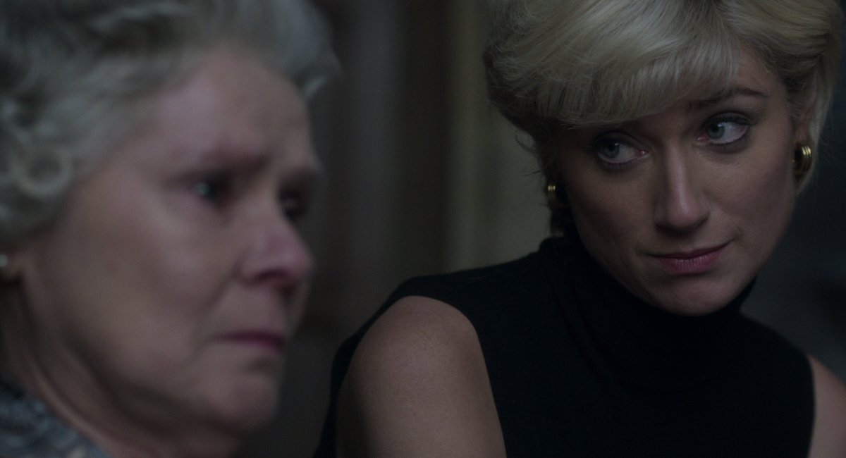 Imelda Staunton and Elizabeth Debicki in 'The Crown' season 6.