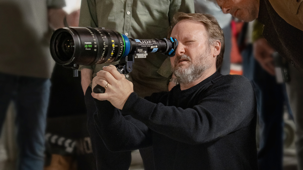 (L to R) Director of Photography Steve Yedlin and Writer/Director Rian Johnson on the set of 'Wake Up Dead Man: A Knives Out Mystery'. Cr. John Wilson/Netflix © 2025.