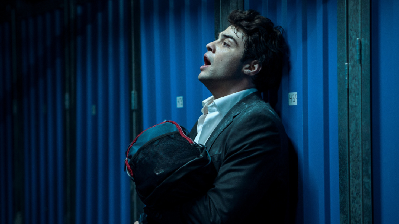 Noah Centineo as Owen Hendricks in 'The Recruit.' Photo: Philippe Bossé/Netflix © 2022.